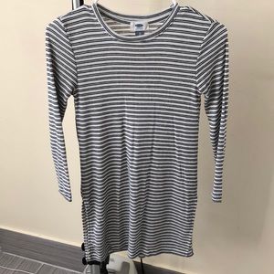 3 for $15— Black and White 3/4 sleeve tunic